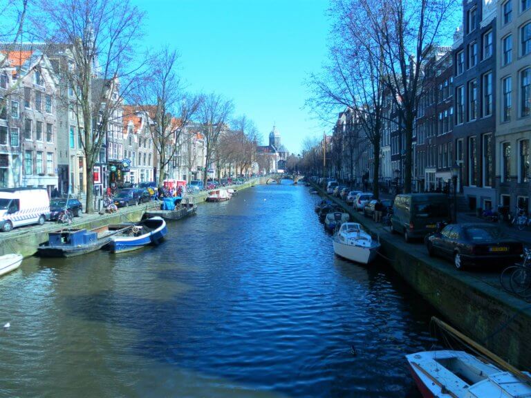 The seven best things to do in Amsterdam (with vegan recommendations!)
