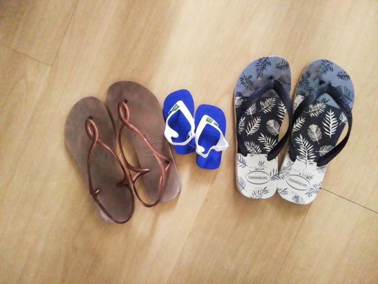 Flip flop pregnancy announcement