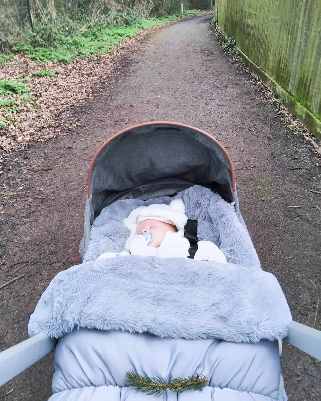 Day in the life of a new mum and blogger